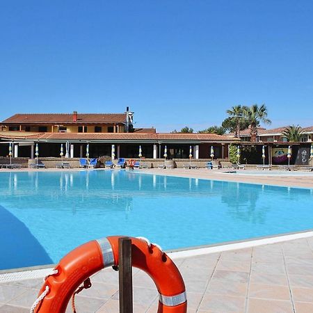 Apartment In Cecina Mare With Outdoor Pool Марина-ди-Чечина Экстерьер фото