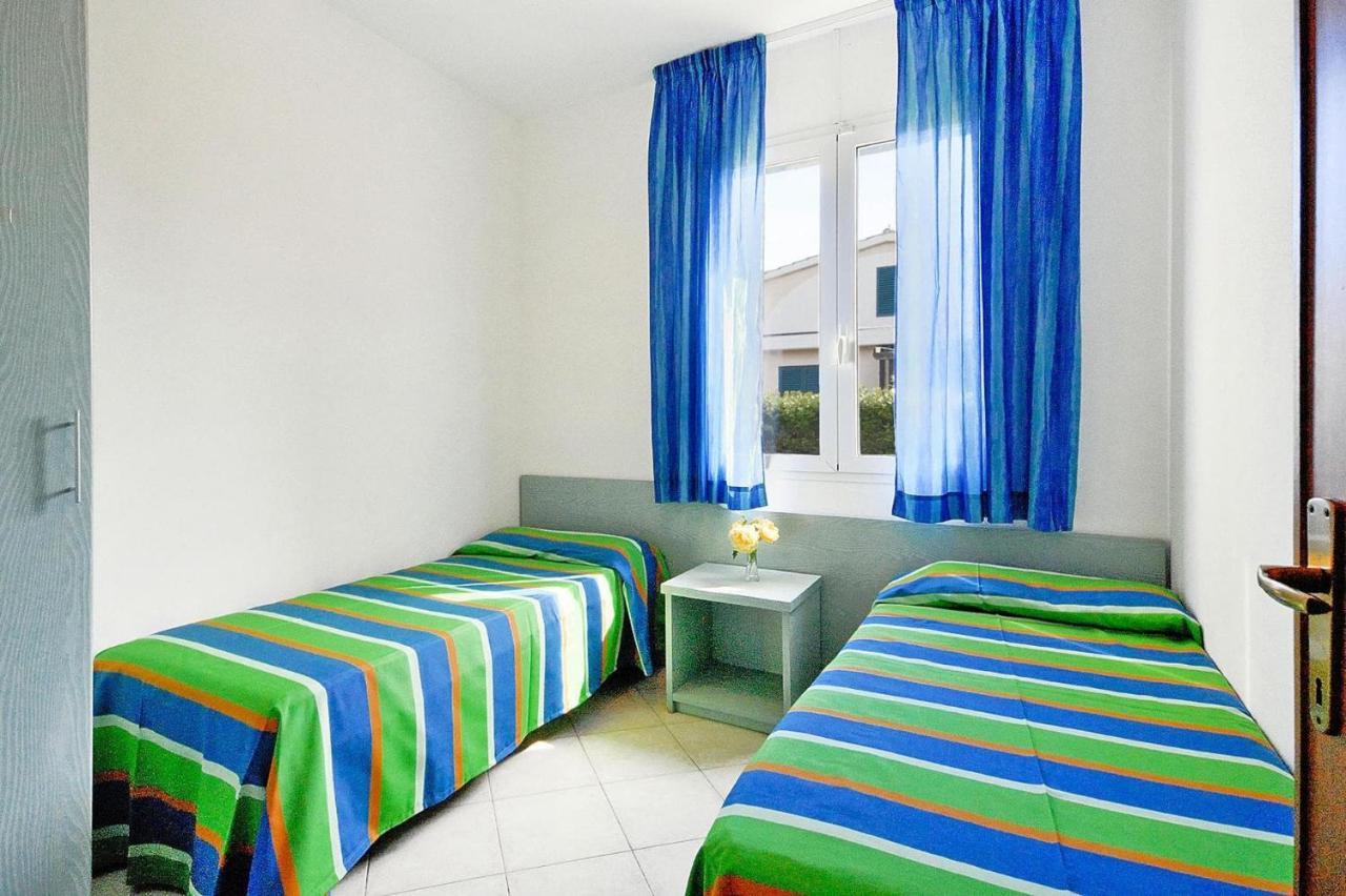 Apartment In Cecina Mare With Outdoor Pool Марина-ди-Чечина Экстерьер фото